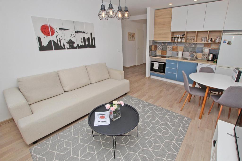 Morich Apartment In The Heart Of Old Town With Garden SJJ Extérieur photo